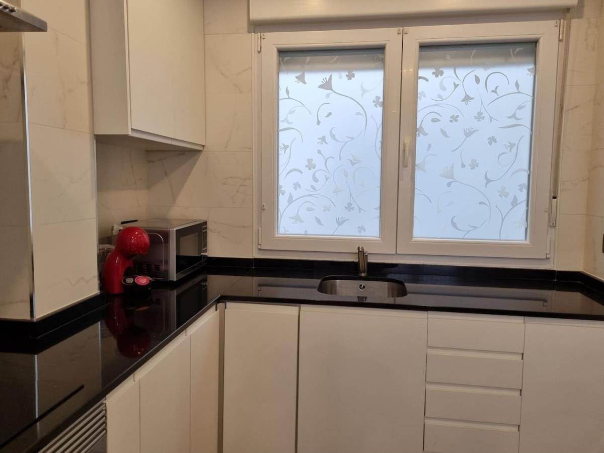 136A Apartamento moderno en Playa San Lorenzo Gijón Exterior foto